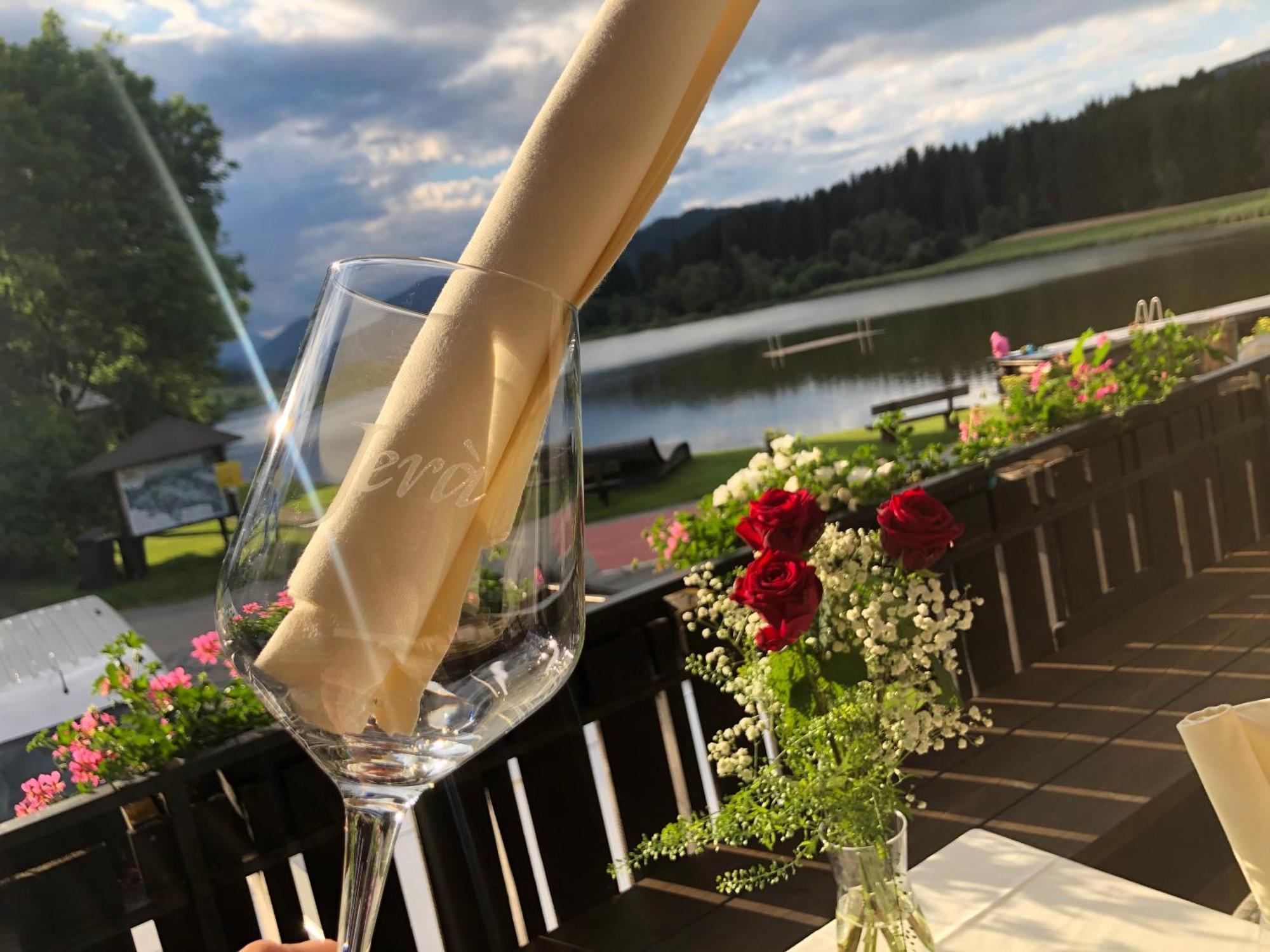 Jera Am Furtnerteich Hotel-Ristorante&Relax Mariahof Εξωτερικό φωτογραφία